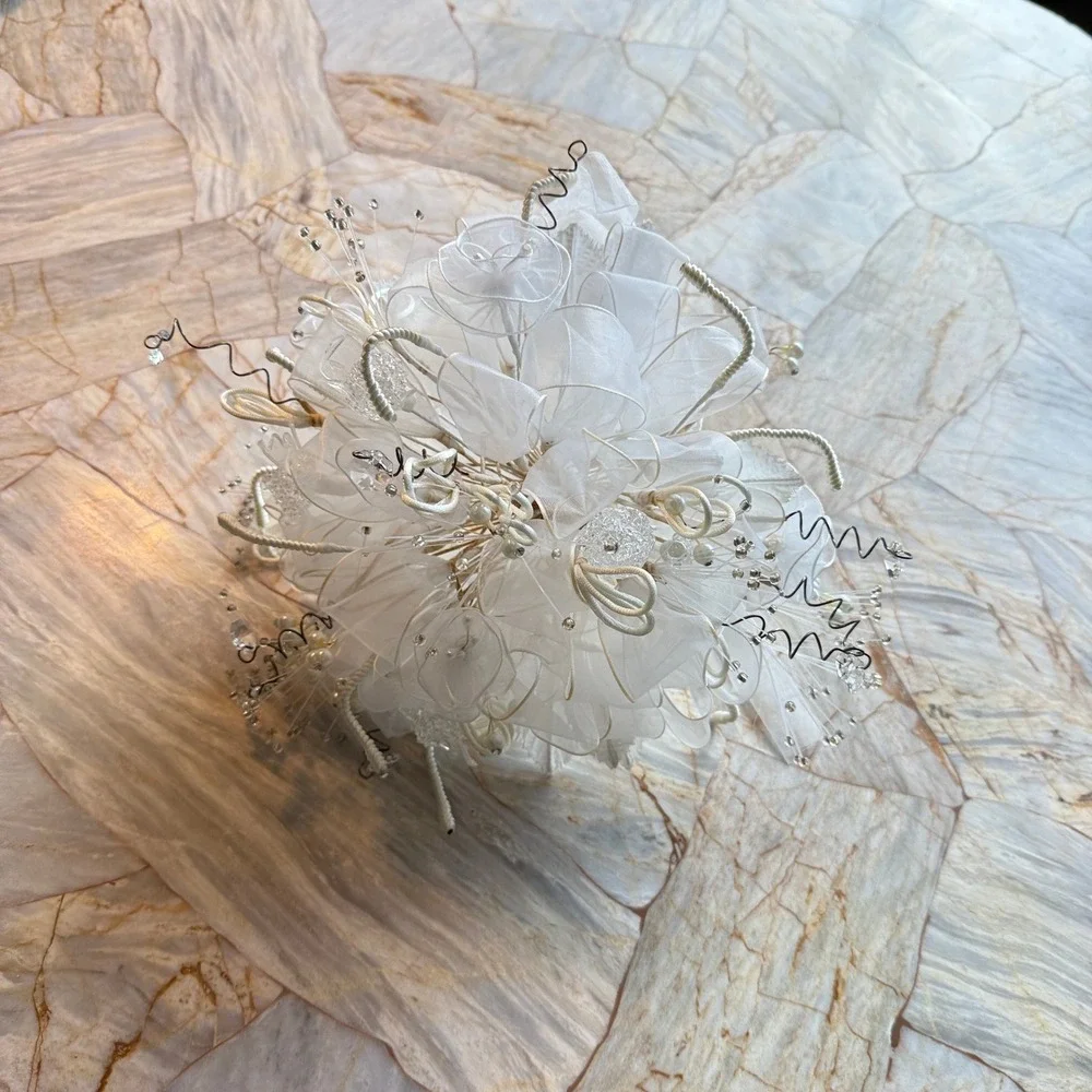 White Bridal Wedding Bouquet Artificial Flowers Pearls Rhinestones‎ Crystal Wire